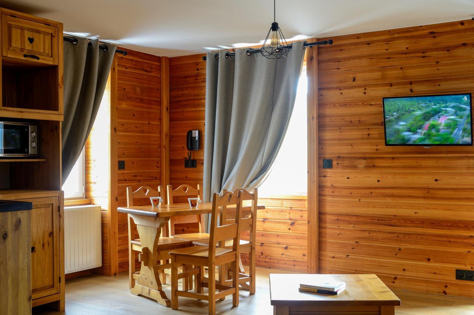Hotel Les Autanes Spa-Balneotherapie & Restaurant Ансель Экстерьер фото